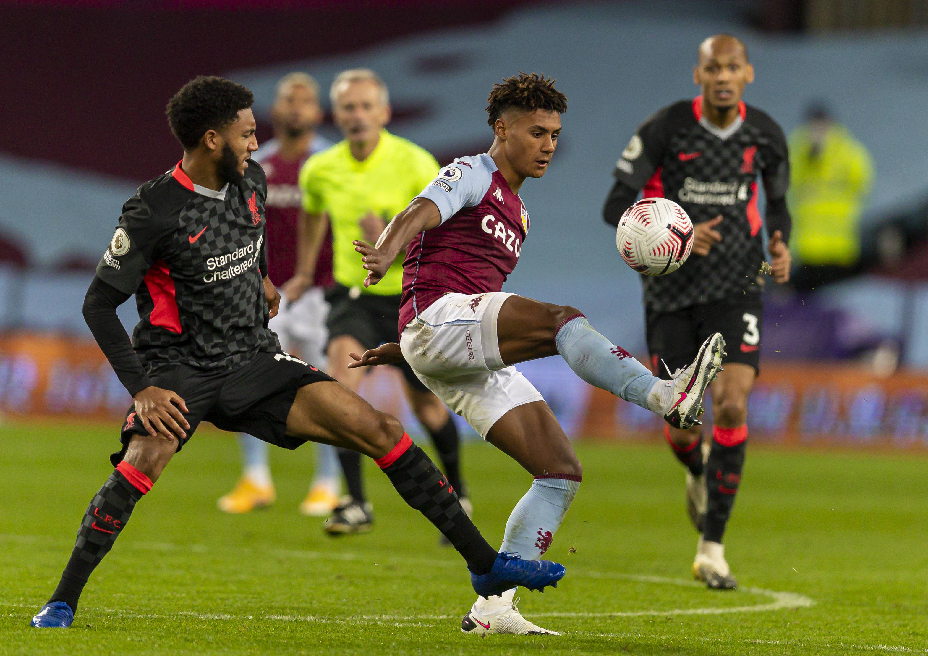 还有对球员 还有对球员